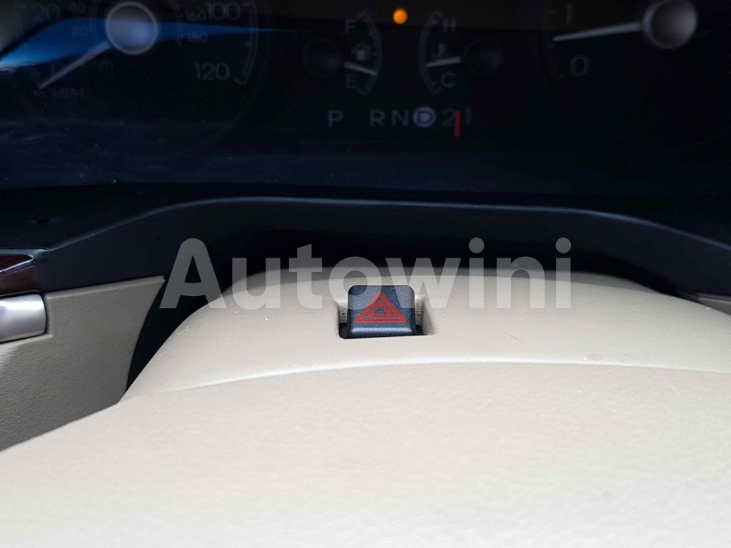 2010 LINCOLN TOWN CAR HEARSE BEIGE INTERIOR ABS AT - 22