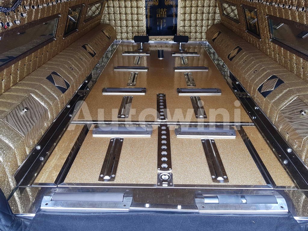 2010 LINCOLN TOWN CAR HEARSE BEIGE INTERIOR ABS AT - 34