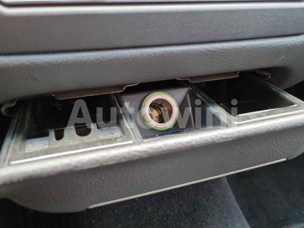 2010 LINCOLN TOWN CAR FUNERAL COACH/ FULL AUTO AC AT - 22
