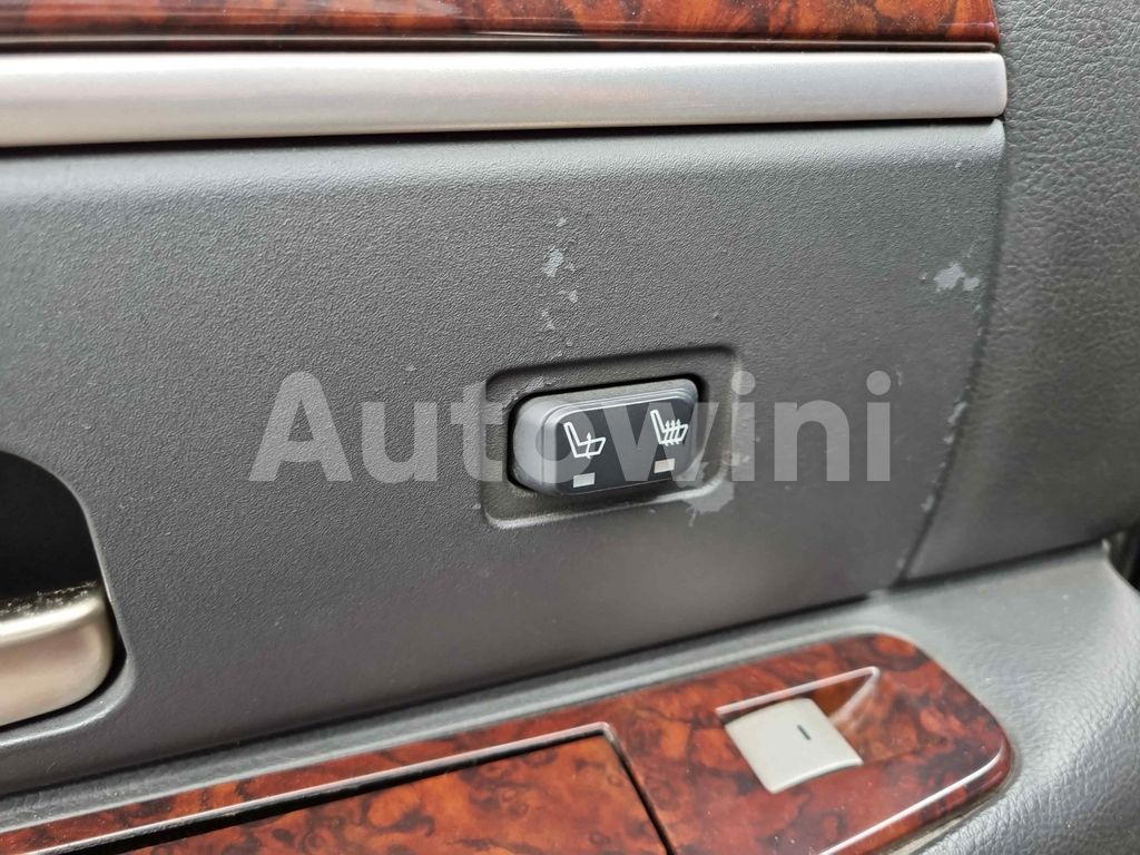 2010 LINCOLN TOWN CAR FUNERAL COACH/ FULL AUTO AC AT - 23