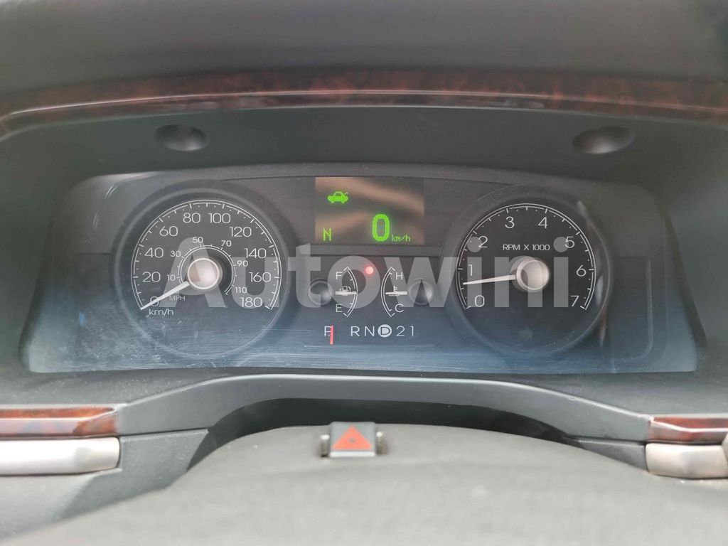 2010 LINCOLN TOWN CAR FUNERAL COACH/ FULL AUTO AC AT - 42