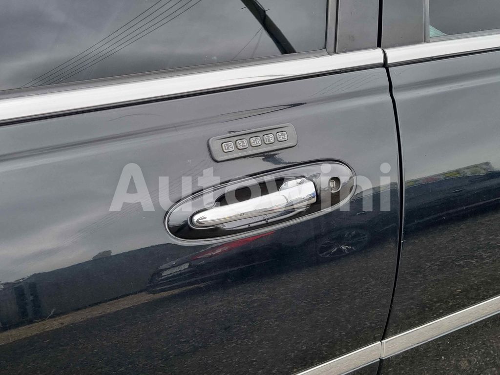 2010 LINCOLN TOWN CAR FUNERAL COACH/ FULL AUTO AC AT - 49