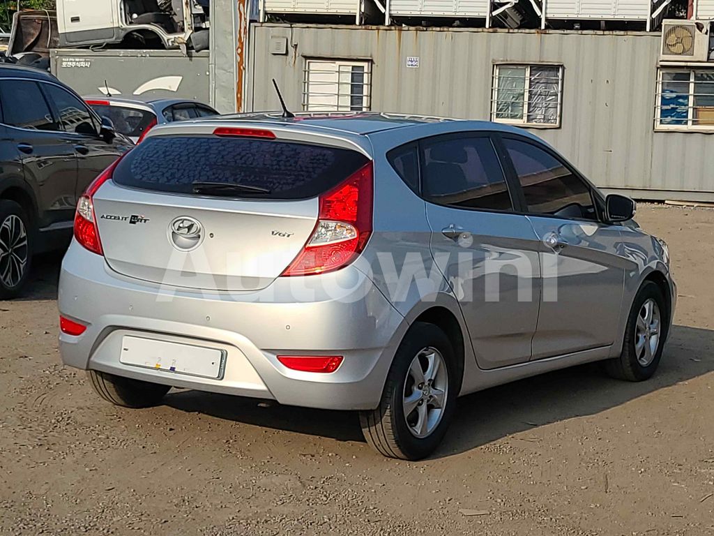 2012 HYUNDAI ACCENT  1.6 VGT PREMIER LEATHER SEATS/HEATING SEATS/ABS EPS AT - 8