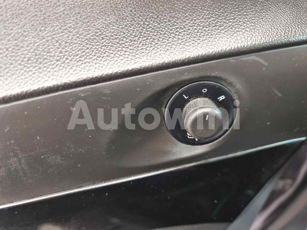 2012 GM DAEWOO (CHEVROLET) ORLANDO LTZ SUNROOF BUTTON KEY - 20