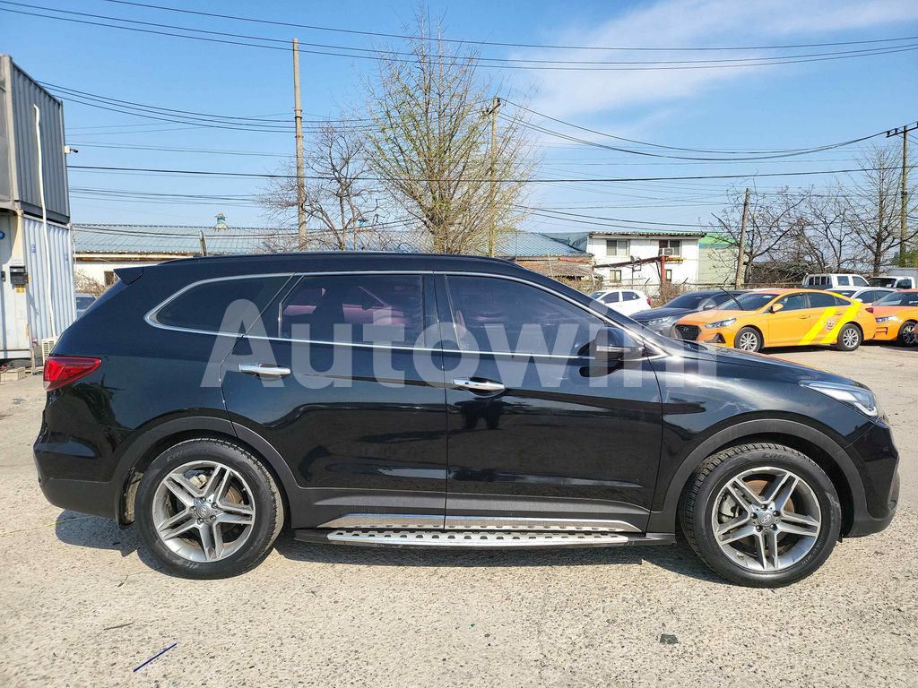 KMHSN81XBHU242270 2017 HYUNDAI  MAXCRUZ 7P SUNROOF NO ACCIDENT S.KEY-3