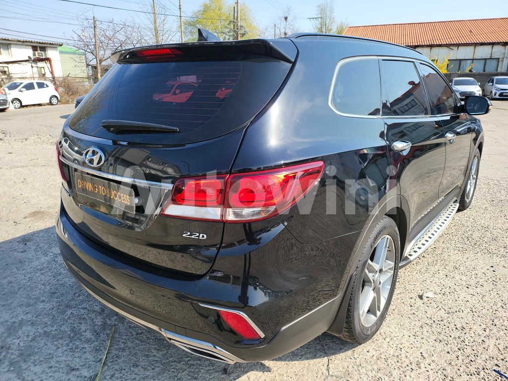 KMHSN81XBHU242270 2017 HYUNDAI  MAXCRUZ 7P SUNROOF NO ACCIDENT S.KEY-4