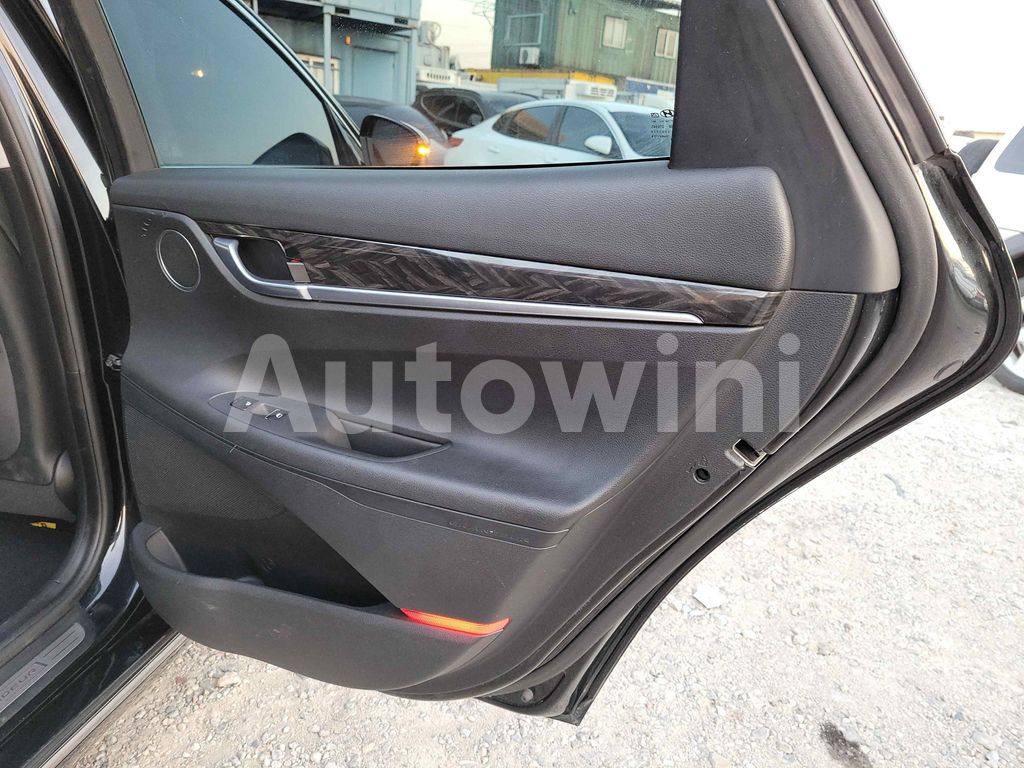 2017 HYUNDAI GRANDEUR IG AZERA NO ACCIDENT PREMIUM - 29