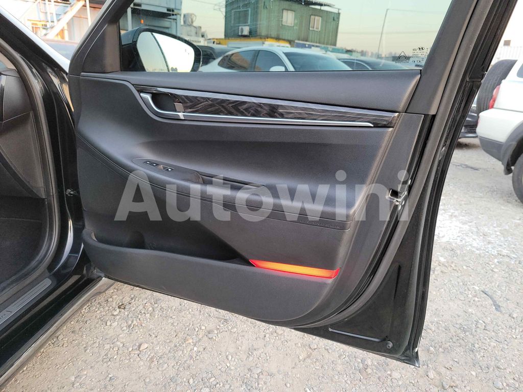 2017 HYUNDAI GRANDEUR IG AZERA NO ACCIDENT PREMIUM - 33