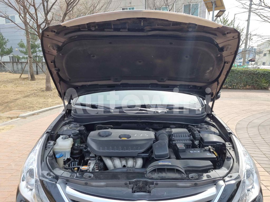 2013 HYUNDAI YF SONATA LPG AT - 55