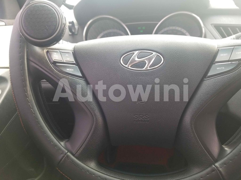 2013 HYUNDAI YF SONATA THE BRILLIANT ENGINE GOOD PRICE GOOD AAA BIG SALE - 17