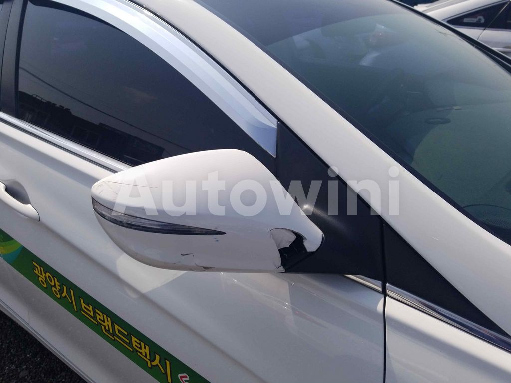 2016 HYUNDAI YF SONATA THE BRILLIANT ORIGINAL WHITE NO DAMIGE ENGINE AAA PRICE GOOD BIG SALE - 10