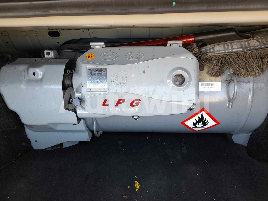 2013 HYUNDAI YF SONATA LPI 2.0 LPG PERSONAL TAXI A/T - 18