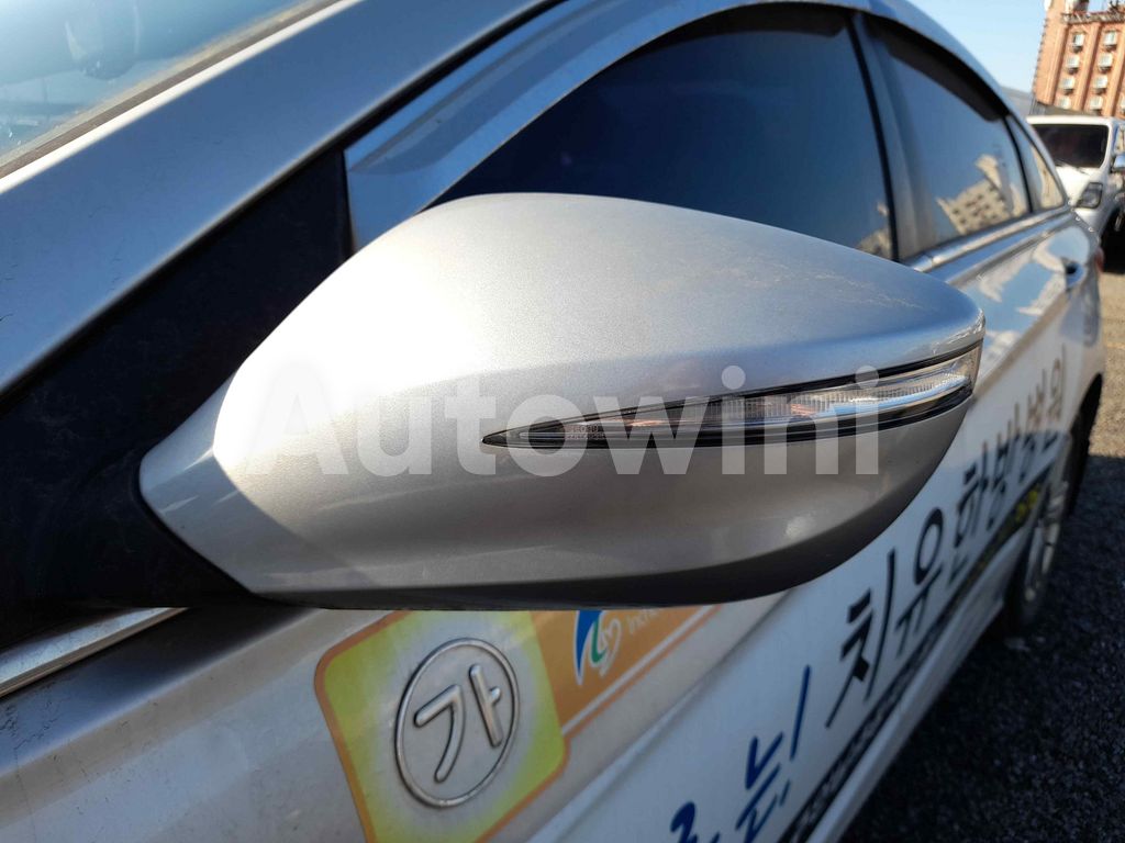 2013 HYUNDAI YF SONATA LPI 2.0 LPG PERSONAL TAXI A/T - 28