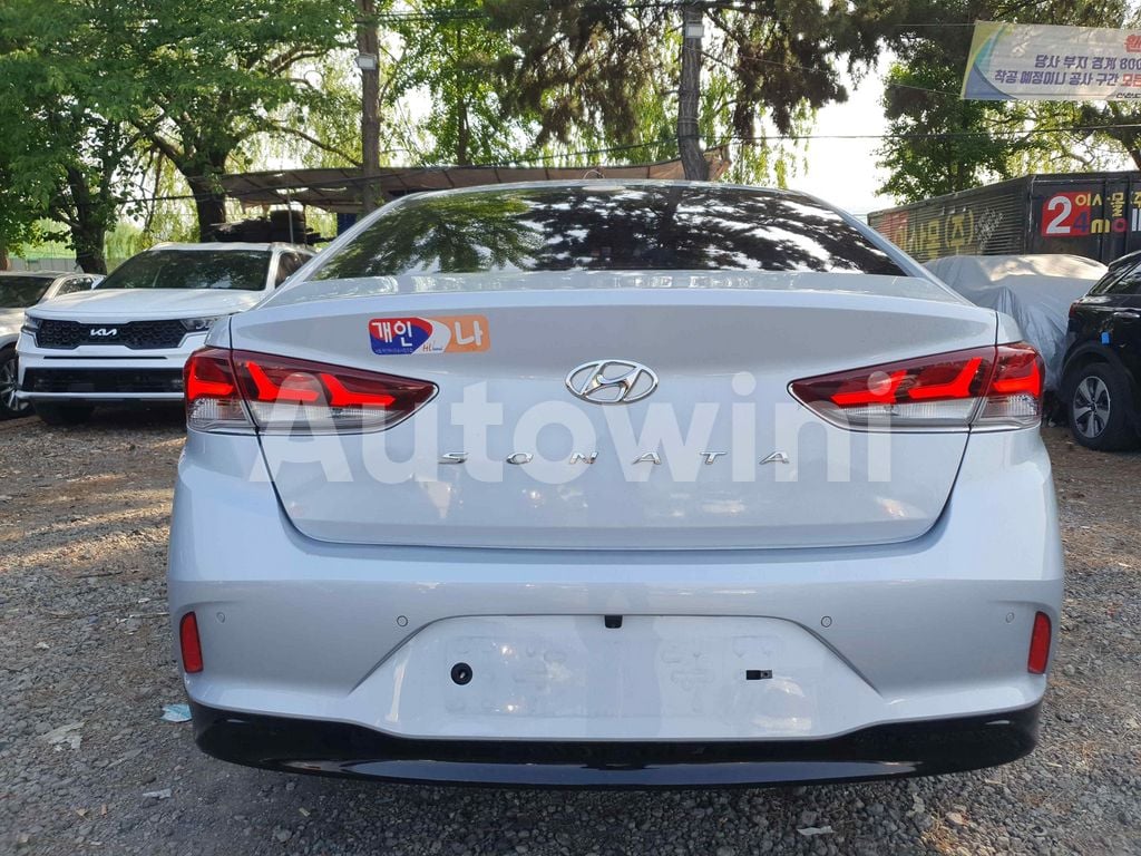 KMHE341DBKA538673 2019 HYUNDAI SONATA RISE LPG NO ACCIDENT RAAL MILEAGE-3