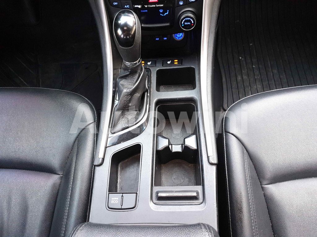 2013 HYUNDAI YF SONATA LPI - 18