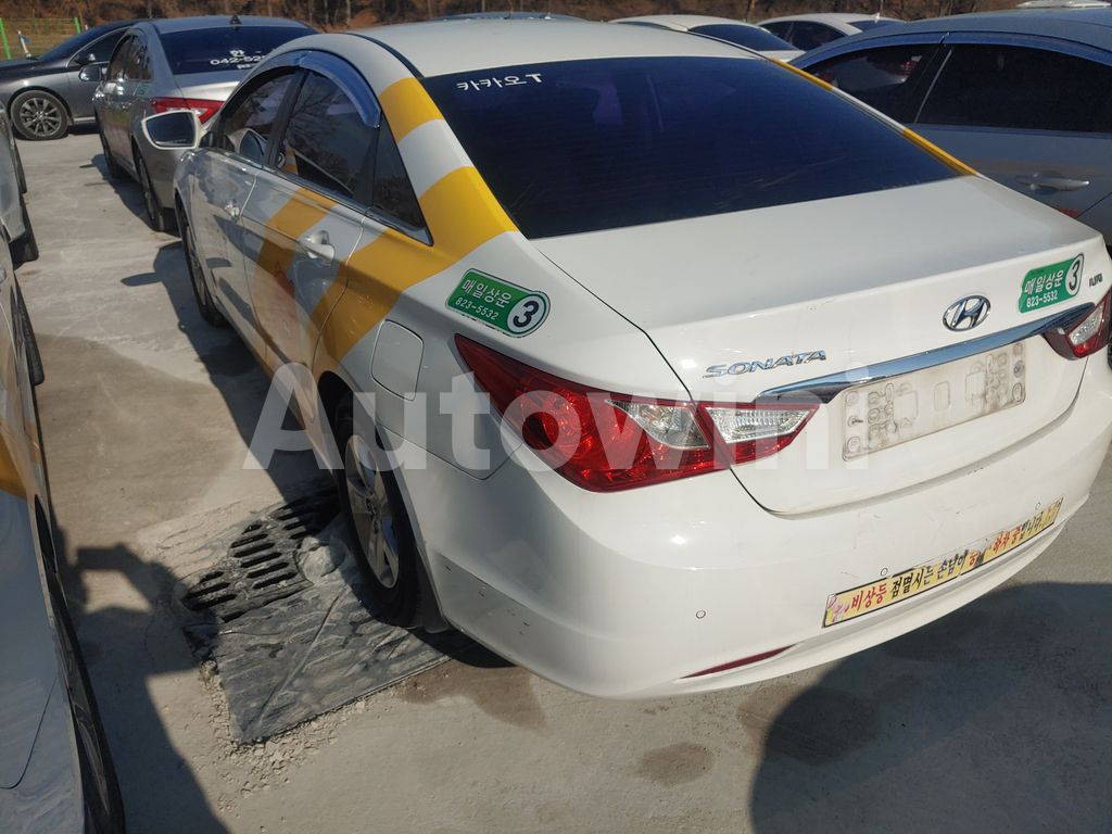 2016 HYUNDAI YF SONATA THE BRILLIANT 16OF16 TAXI REAL ODOMETER - 8