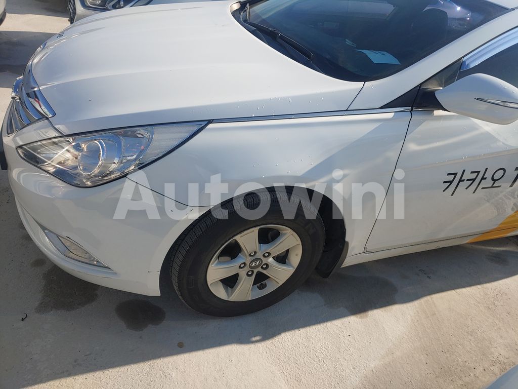 2016 HYUNDAI YF SONATA THE BRILLIANT 16OF16 TAXI REAL ODOMETER - 12
