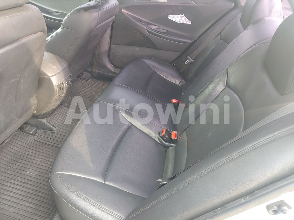 2016 HYUNDAI YF SONATA THE BRILLIANT 16OF16 TAXI REAL ODOMETER - 17