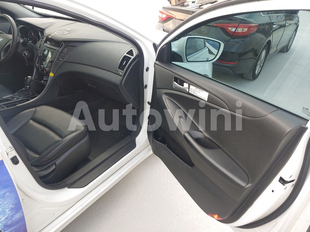 2016 HYUNDAI YF SONATA THE BRILLIANT 16OF16 TAXI REAL ODOMETER - 17