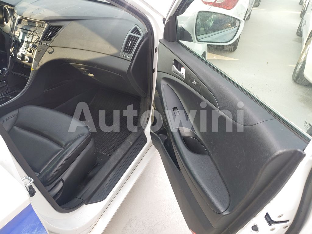 2016 HYUNDAI YF SONATA THE BRILLIANT 16OF16 TAXI REAL ODOMETER - 19