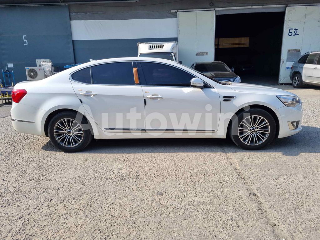 KNALN418BGA213195 2016 KIA  K7 CADENZA NO ACCIDENT PRIVATE TAXI-3