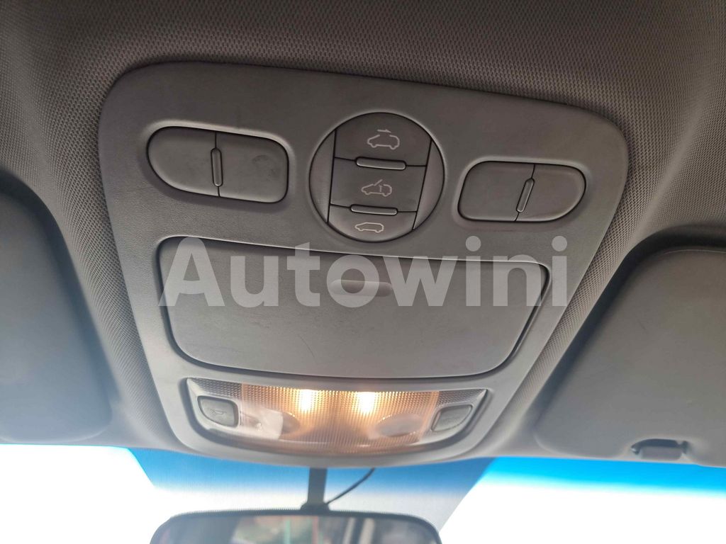 2011 KIA GRAND CARNIVAL R SUNROOF - 22