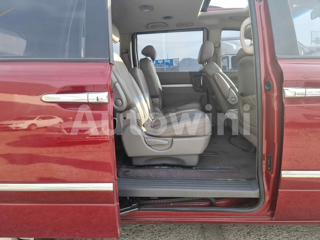 2011 KIA GRAND CARNIVAL R SUNROOF - 28