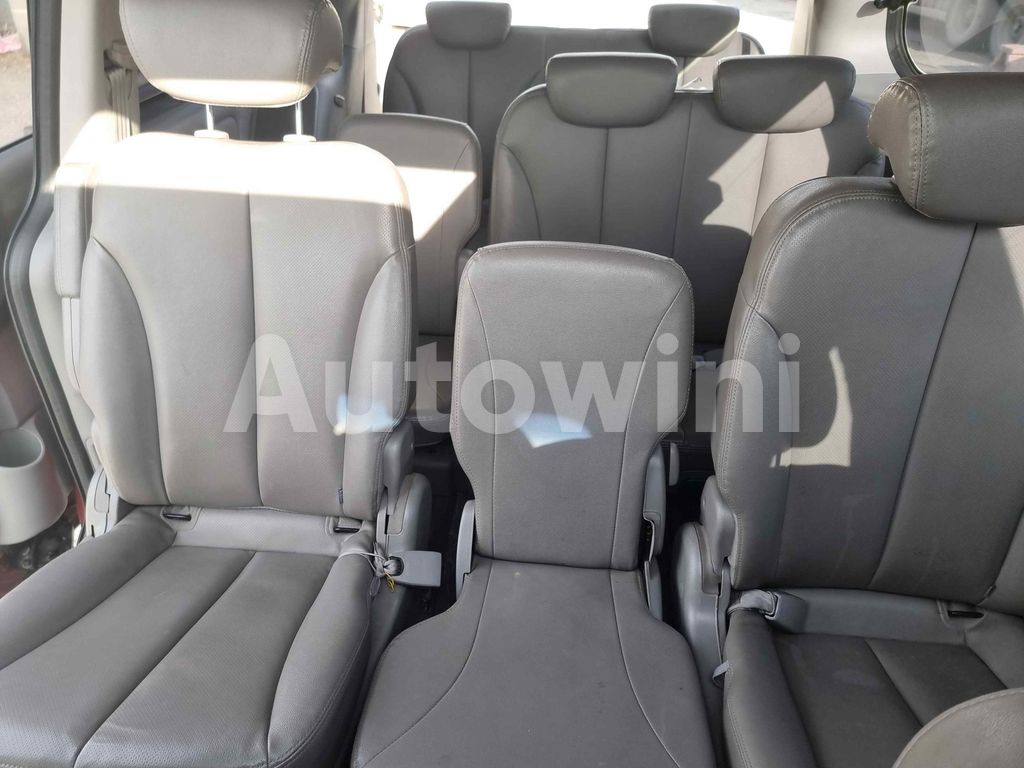 2011 KIA GRAND CARNIVAL R SUNROOF - 35