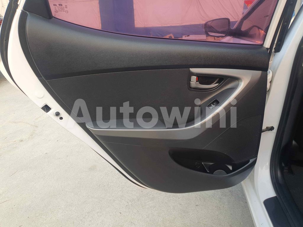 2016 HYUNDAI AVANTE ELANTRA 17INCH LPG AT - 17