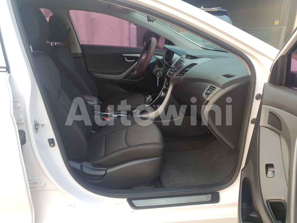 2016 HYUNDAI AVANTE ELANTRA 17INCH LPG AT - 22