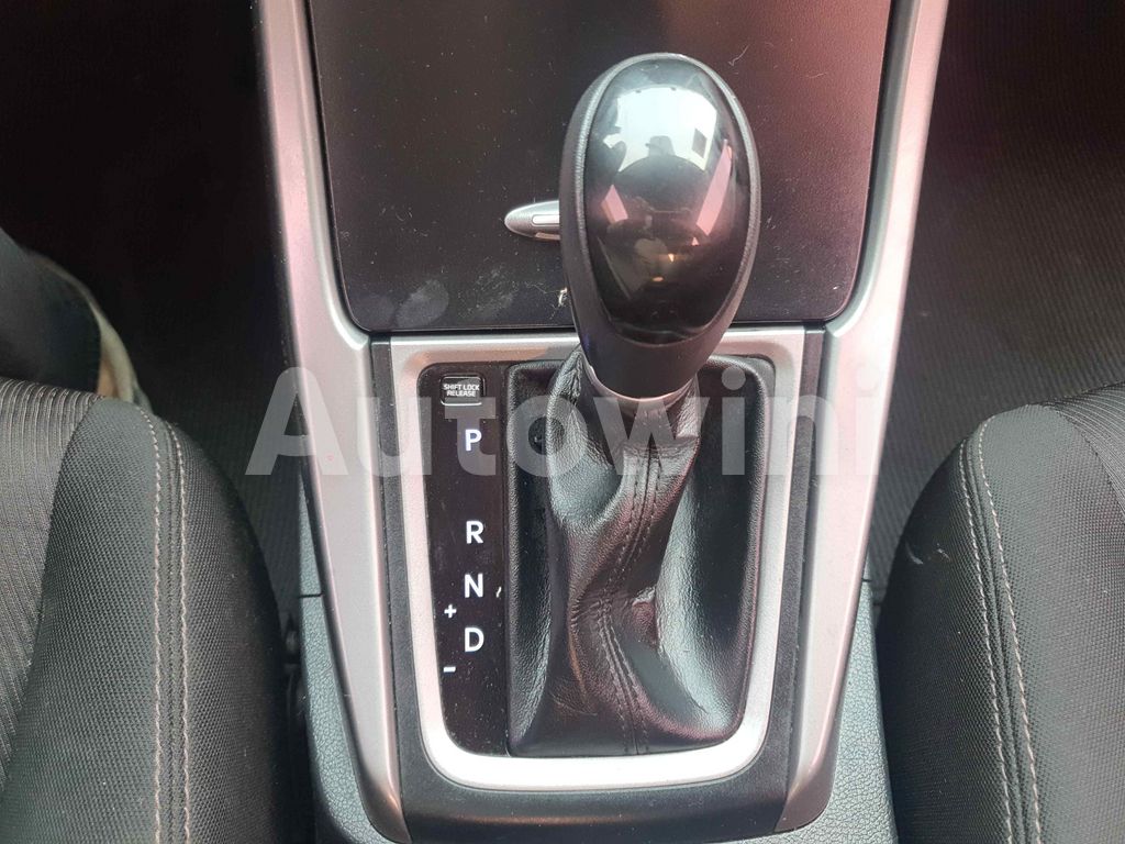 2016 HYUNDAI AVANTE ELANTRA 17INCH LPG AT - 43