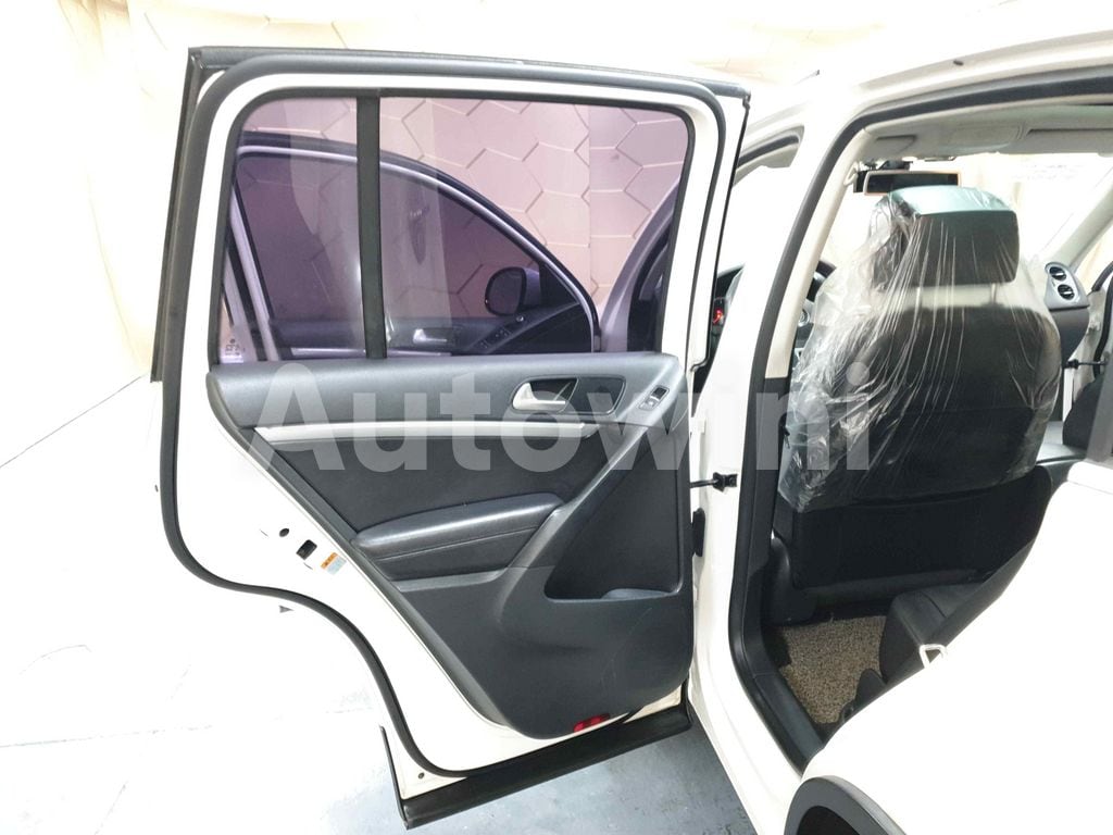2013 VOLKSWAGEN  TIGUAN AUTO+ABS+S.KEY+SUNROOF+4*4+NAVI+CAMERA - 25