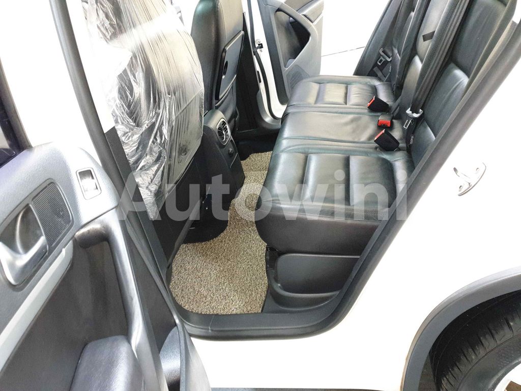 2013 VOLKSWAGEN  TIGUAN AUTO+ABS+S.KEY+SUNROOF+4*4+NAVI+CAMERA - 26