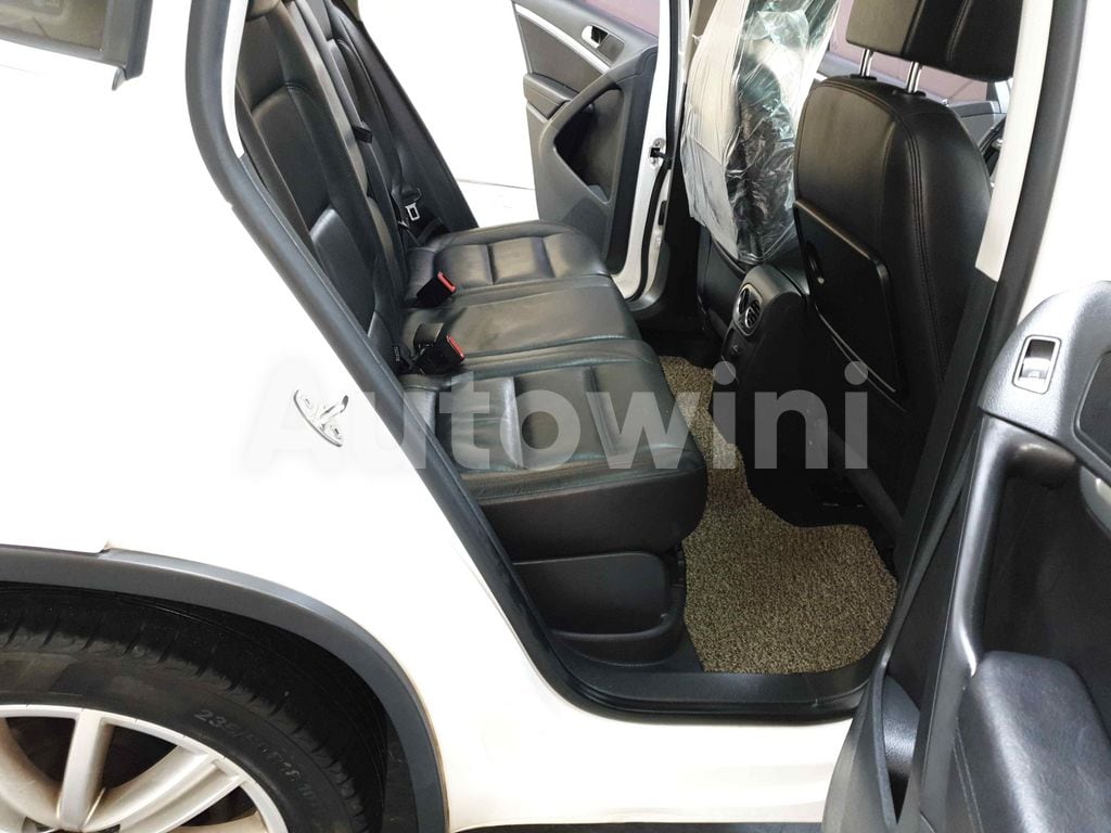2013 VOLKSWAGEN  TIGUAN AUTO+ABS+S.KEY+SUNROOF+4*4+NAVI+CAMERA - 29