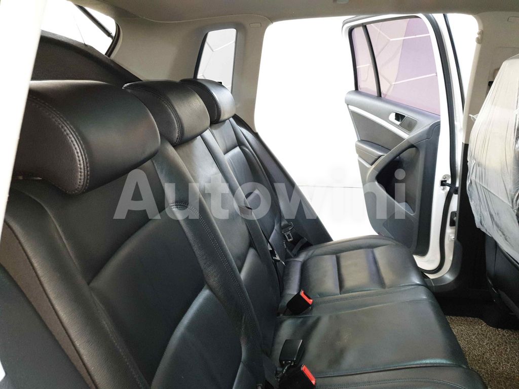 2013 VOLKSWAGEN  TIGUAN AUTO+ABS+S.KEY+SUNROOF+4*4+NAVI+CAMERA - 30