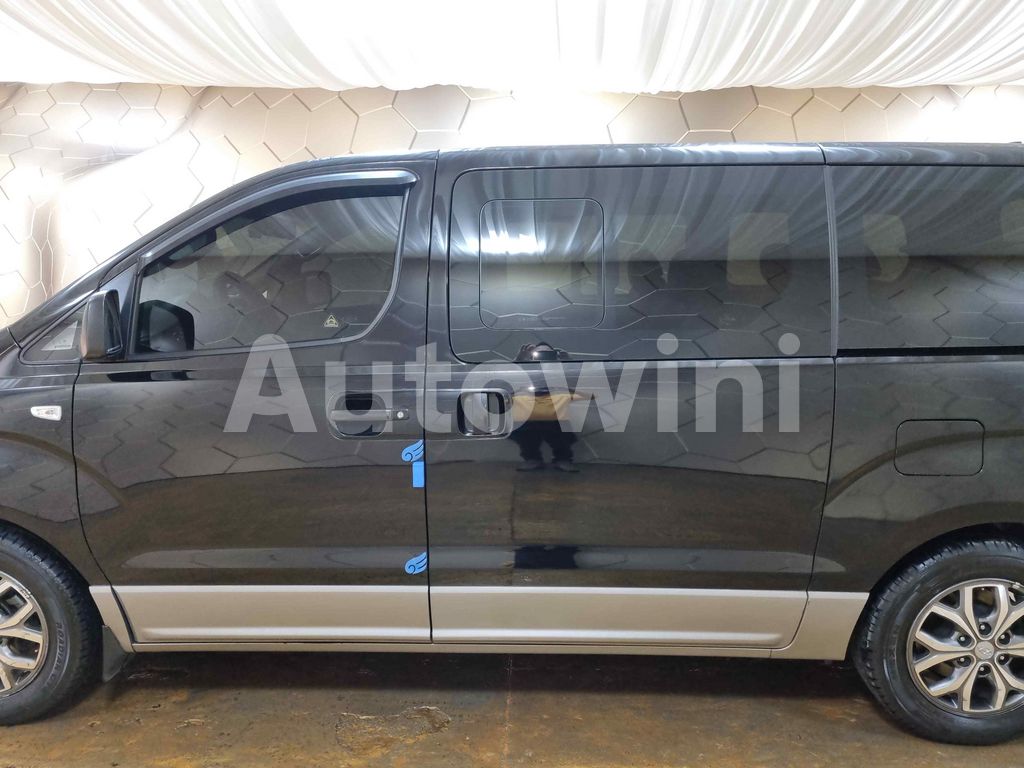 2017 HYUNDAI GRAND STAREX AUTO +11 SEAT +ABS+NAVI+REAR CAMERA - 7