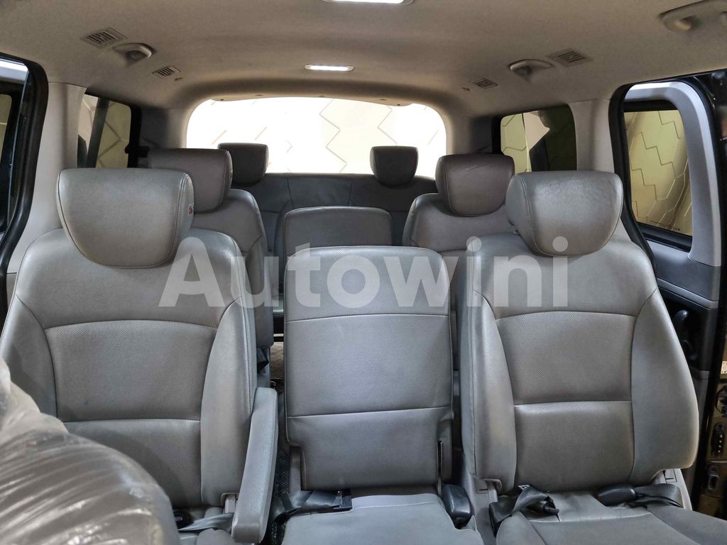 2017 HYUNDAI GRAND STAREX AUTO +11 SEAT +ABS+NAVI+REAR CAMERA - 32