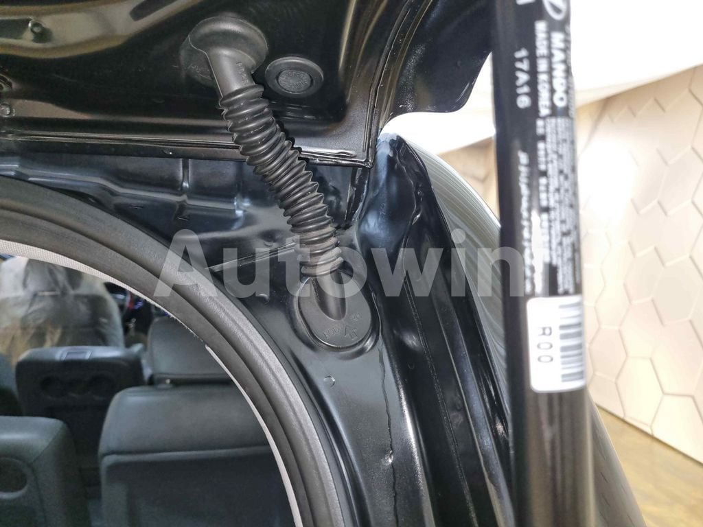 2017 HYUNDAI GRAND STAREX AUTO +11 SEAT +ABS+NAVI+REAR CAMERA - 35