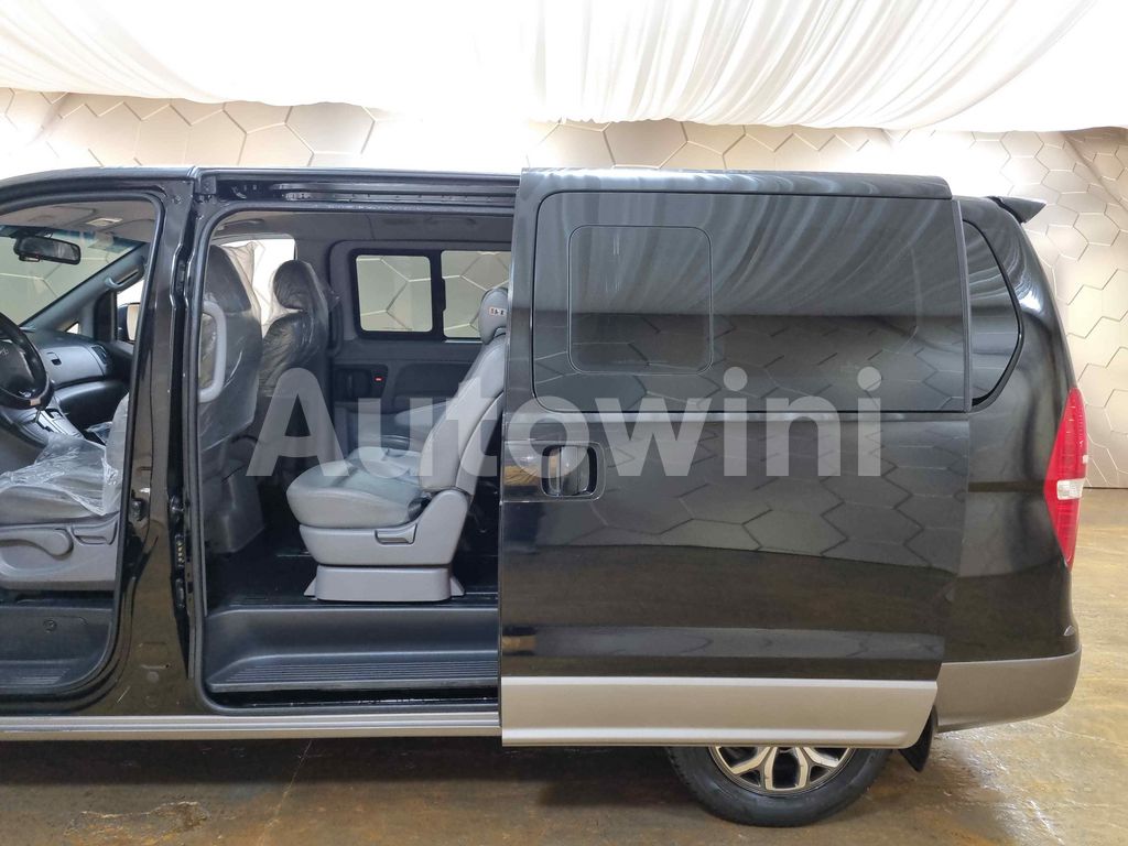 2017 HYUNDAI GRAND STAREX AUTO +11 SEAT +ABS+NAVI+REAR CAMERA - 37