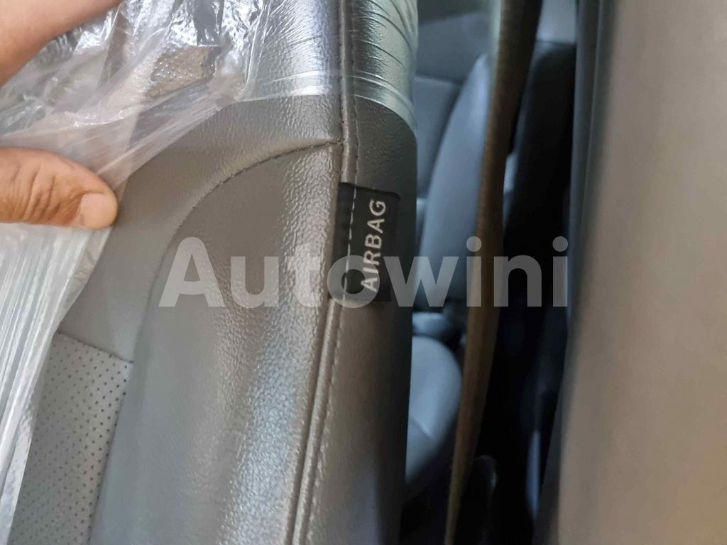 2017 HYUNDAI GRAND STAREX AUTO +11 SEAT +ABS+NAVI+REAR CAMERA - 42