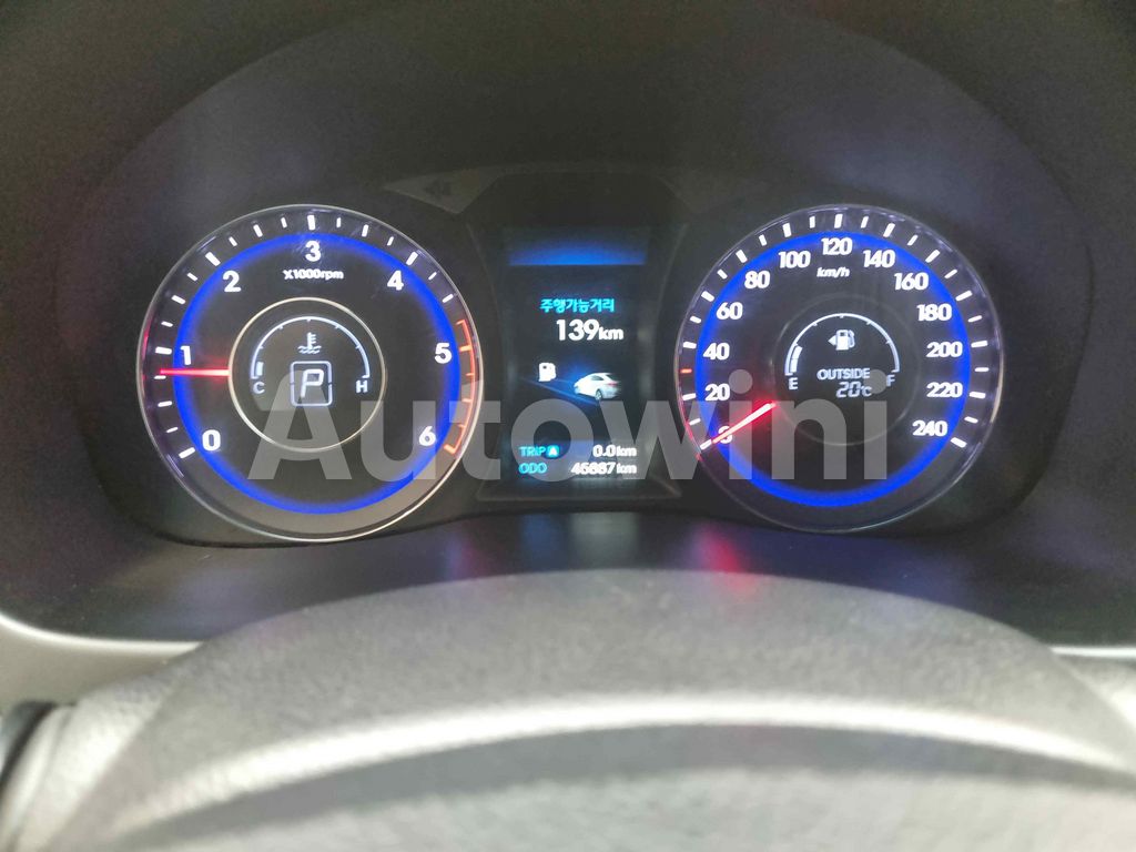 2012 HYUNDAI I40 SALOON AUTO +S.KEY +NAVI+REAR CAMERA - 48