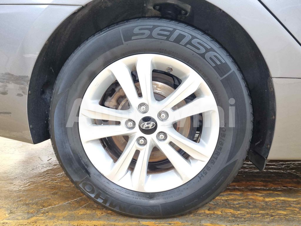 2012 HYUNDAI I40 SALOON AUTO +S.KEY +NAVI+REAR CAMERA - 52