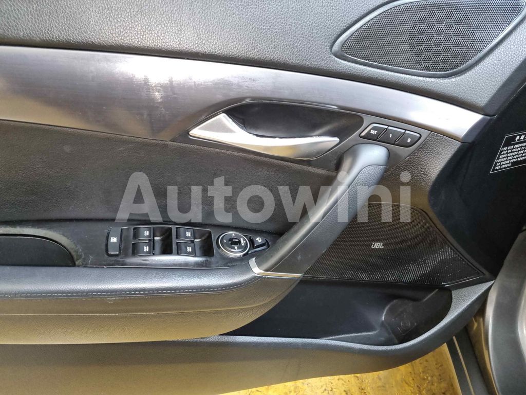 2012 HYUNDAI I40 SALOON AUTO +S.KEY +NAVI+REAR CAMERA - 42