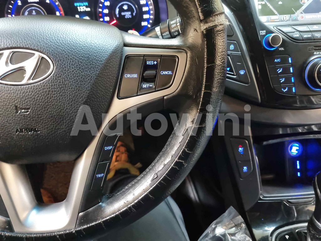 2012 HYUNDAI I40 SALOON AUTO +S.KEY +NAVI+REAR CAMERA - 11