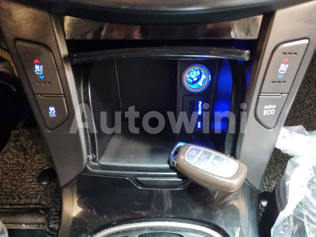 2012 HYUNDAI I40 SALOON AUTO +S.KEY +NAVI+REAR CAMERA - 15