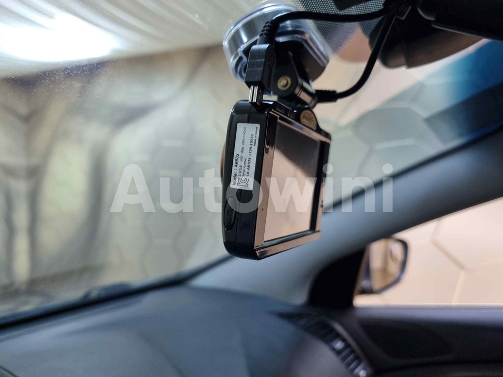 2012 HYUNDAI I40 SALOON AUTO +S.KEY +NAVI+REAR CAMERA - 21