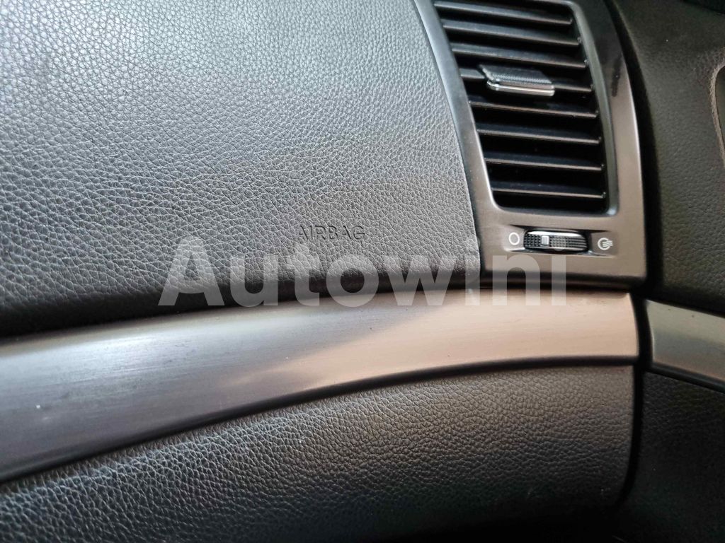 2012 HYUNDAI I40 SALOON AUTO +S.KEY +NAVI+REAR CAMERA - 27
