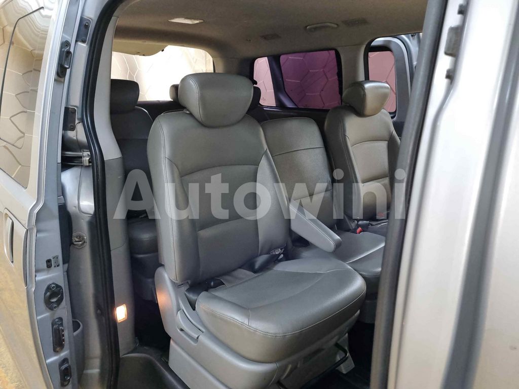 2014 HYUNDAI GRAND STAREX H-1 AUTO +ABS+NAVI+REAR CAMERA - 29