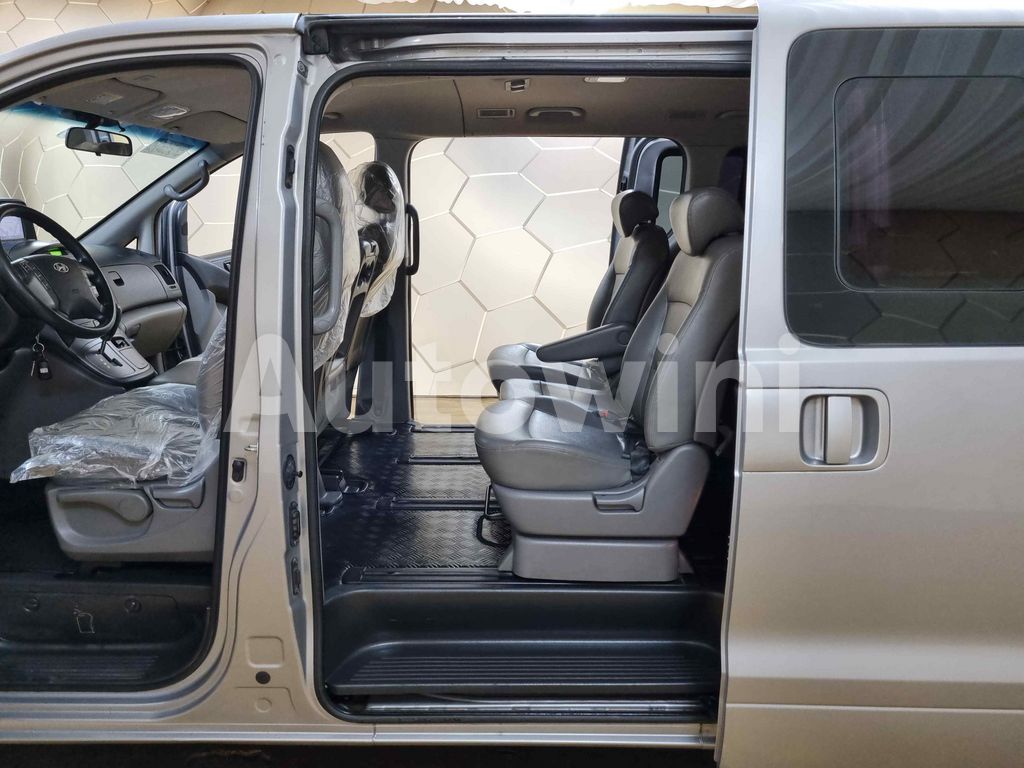 2014 HYUNDAI GRAND STAREX H-1 AUTO +ABS+NAVI+REAR CAMERA - 37