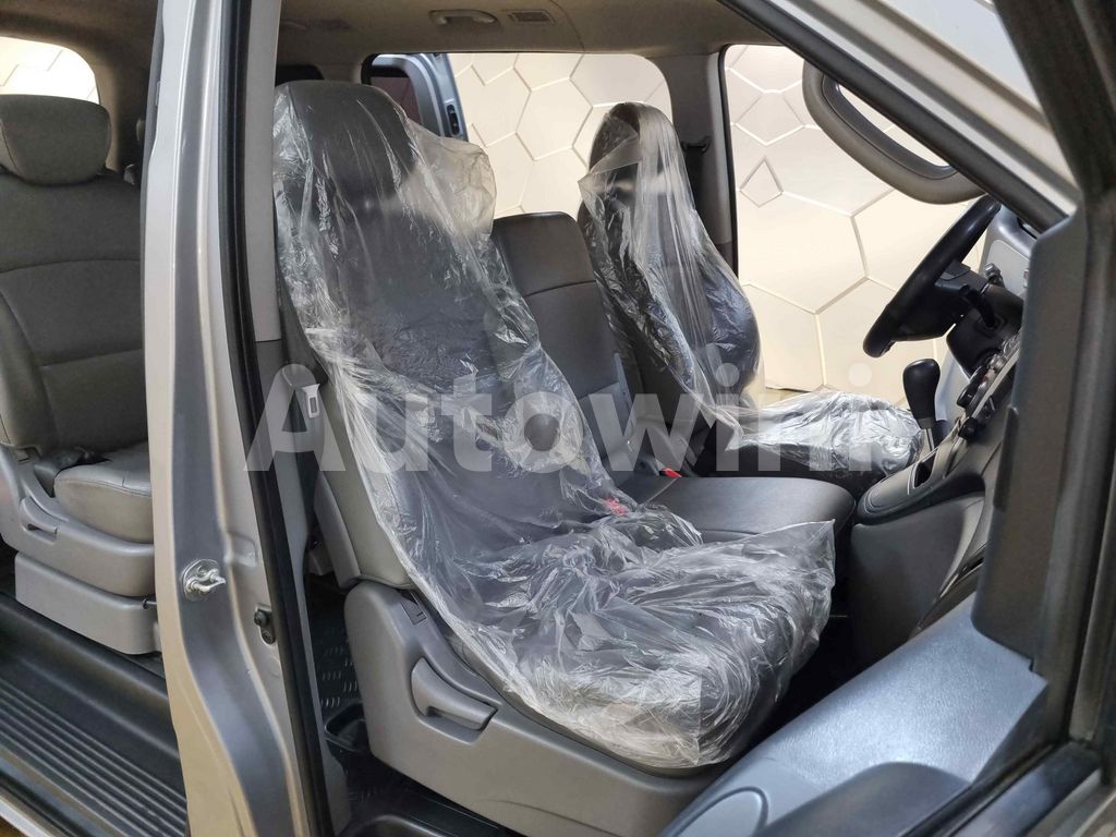 2014 HYUNDAI GRAND STAREX H-1 AUTO +ABS +NAVI +REAR CAMERA +12 SEAT - 24